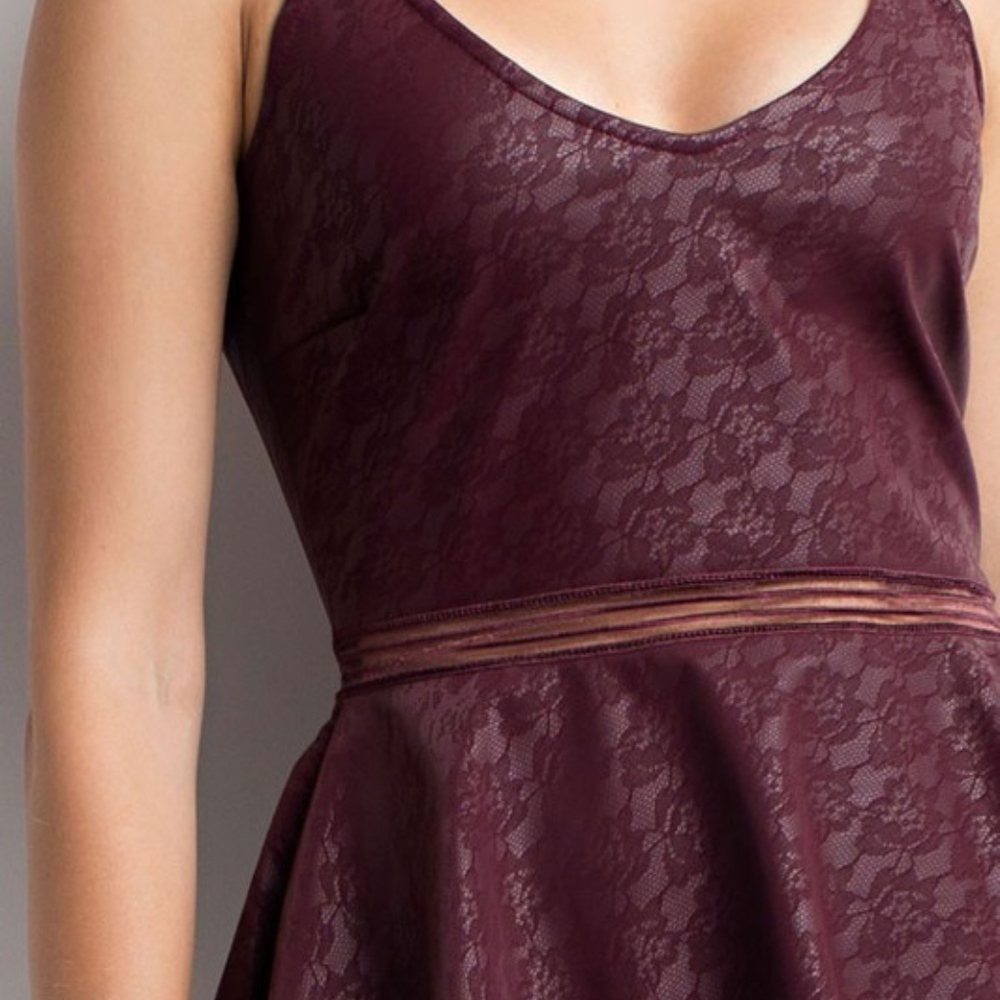 Last 1! NWT Faux Leather Lace Peplum top - Picture 5 of 6